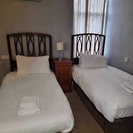 Station Hotel 3*