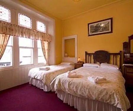 Hotel Station 3*
